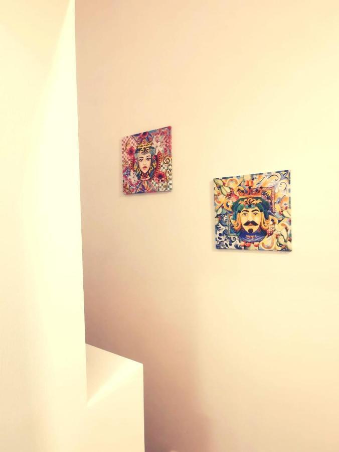 A Due Passi Dal Centro Sweet Rooms Agrigent Exterior foto