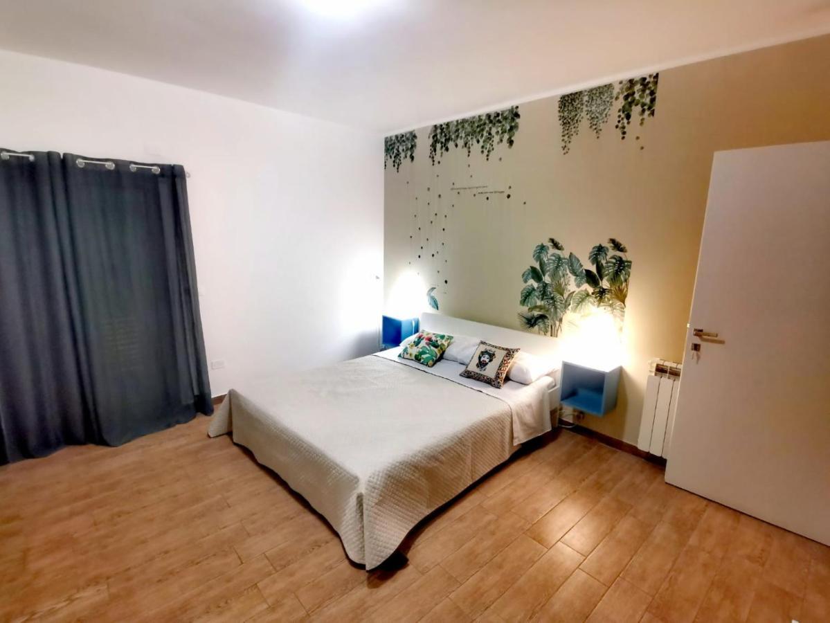 A Due Passi Dal Centro Sweet Rooms Agrigent Exterior foto